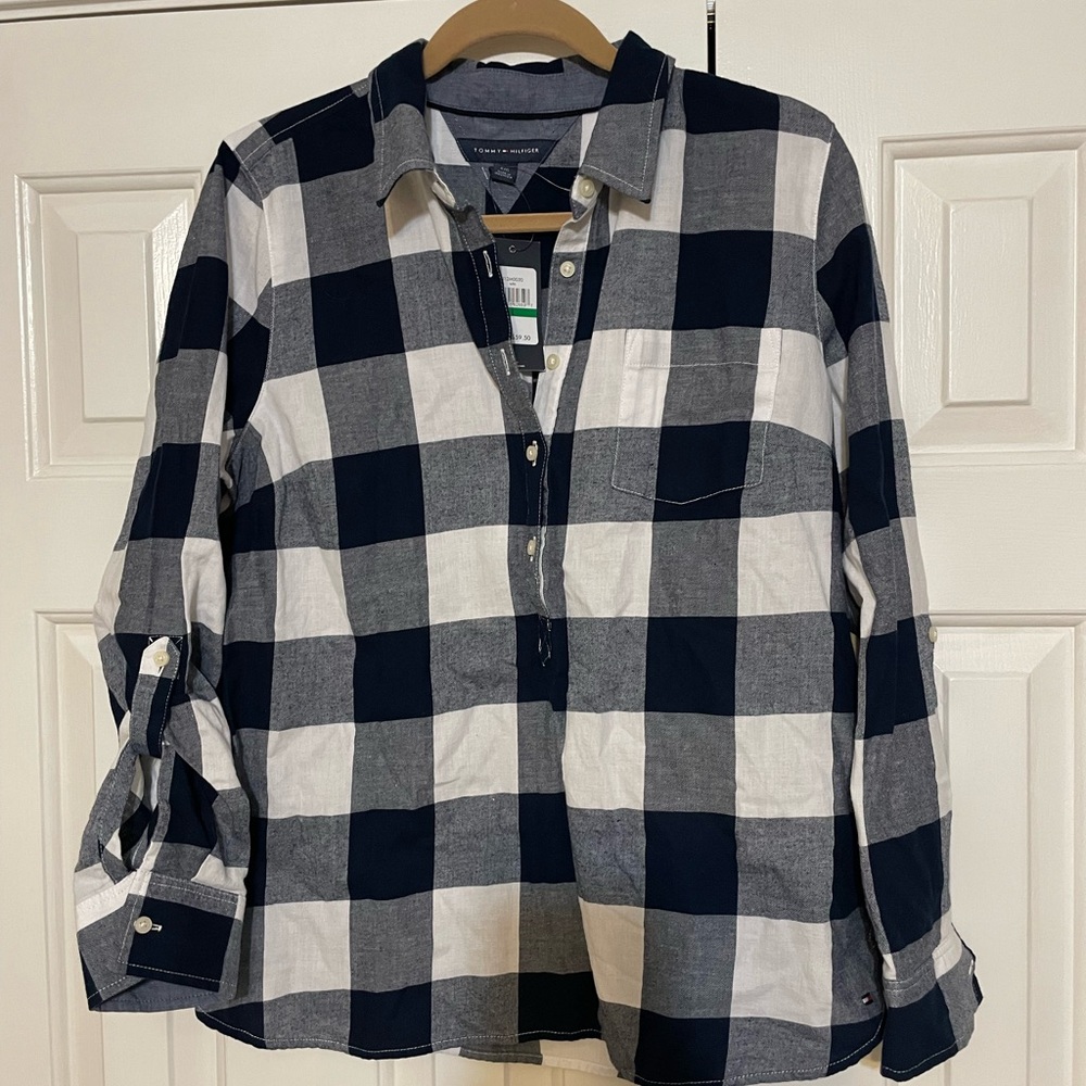 NWT Women’s Tommy Hilfiger Blouse - Size Large - Picture 3 of 8